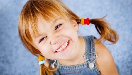 Mga paraan upang lumikha ng hairstyles mula sa mga tails para sa mga batang babae
