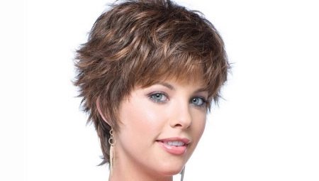 Maikling buhok kaskad haircuts: mga tampok, varieties, pagpili