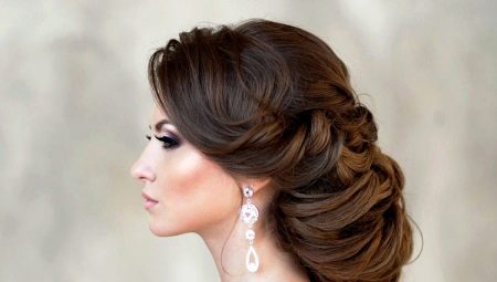 Mga evening hairstyles: mga ideya sa fashion at mga tip sa paglikha ng mga ito