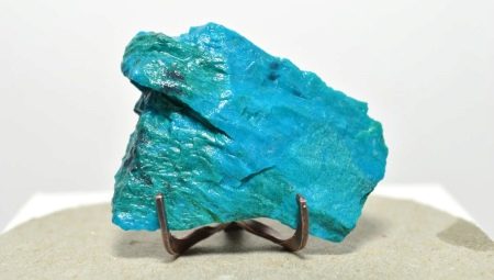 Turquoise: isang paglalarawan ng bato, mga uri at katangian nito