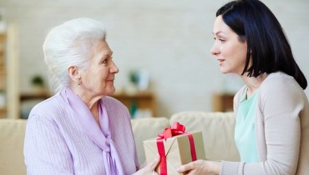 Ano ang dapat bigyan ng lola sa loob ng 70 taon?