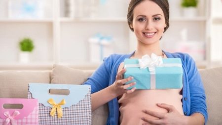 What to give a pregnant friend?