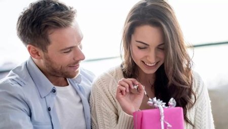 Ano ang ibibigay sa iyong kasintahan ng regalo sa kaarawan?