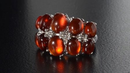 Hessonite: katangian, katangian at paggamit ng bato