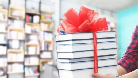 Paano pumili ng libro bilang isang regalo?
