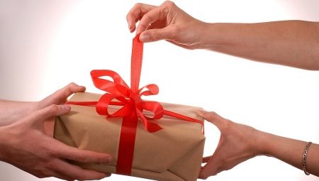 Orihinal na mga regalo sa loob ng 500 rubles