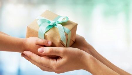 Why can not give gifts in advance?