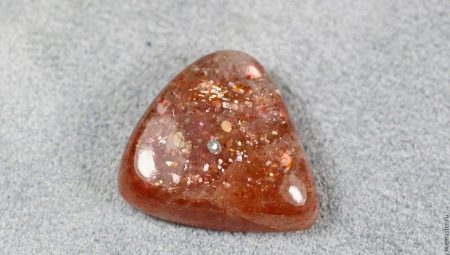 Sun Stone: paano ito nakakaapekto sa isang tao at kung paano maayos na mahalaga sa kanya?