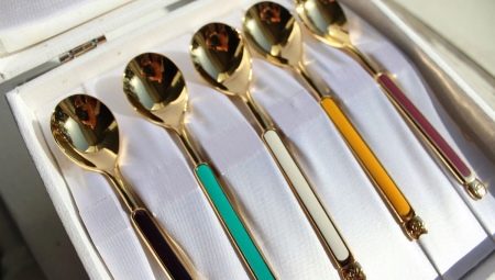 Mga Dessert Spoon: Mga Natatanging Tampok at Mga Pagpipilian