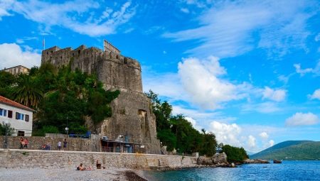 Herceg Novi sa Montenegro: mga atraksyon, tabing-dagat at mga pagpipilian sa paglilibang