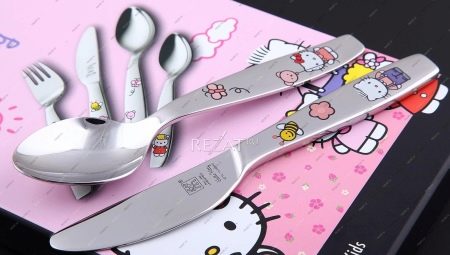 Mga tampok ng pagpili ng mga kubyertos ng mga bata