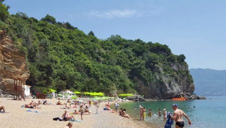 Mogren Beach sa Budva (Montenegro)
