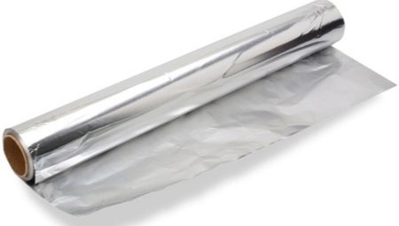 Foil for baking: how to choose and use?