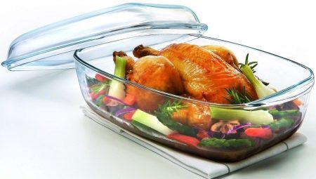 Glass baking molds: advantages and disadvantages, choice and care