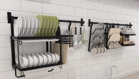 Mga uri at pamantayan para sa pagpili ng mga naka-mount na dryers para sa mga pinggan