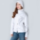 Puting windbreaker ng kababaihan