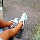 Nakakagulat na Mga Sneaker