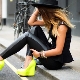 Closed shoes
