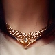 Goma chain na may pagsingit ng ginto