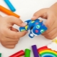 Paano linisin ang plasticine mula sa mga damit?