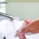 How to wash the foam with hands?