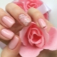 Mga ideya para sa paglikha ng isang naka-istilong manicure sa pink
