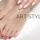 Ideas for creating an original and beautiful pedicure Cat's eye