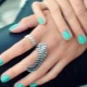 Fashion trend turkesa manicure