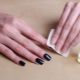 Paano at ano ang aalisin sa gel polish sa bahay?