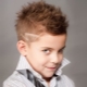 Haircuts at hairstyles para sa mga lalaki