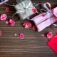 How can I pack presents?