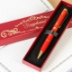 Paano pumili ng pen bilang isang regalo?