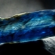 Kyanite: na nababagay, ari-arian at varieties