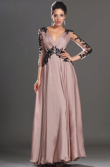 Evening dress with sleeves in the Greek style