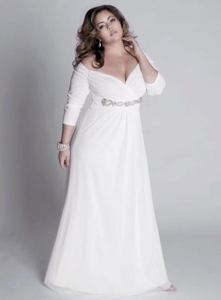 Beautiful wedding dress for full