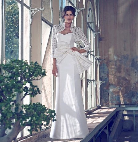 Kasal damit mula sa Giuseppe Papini na may bolero