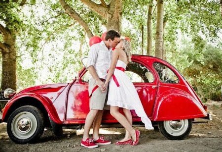 Retro wedding retro car