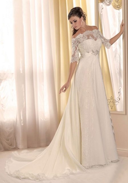 Empire Empire Lace Wedding Dress