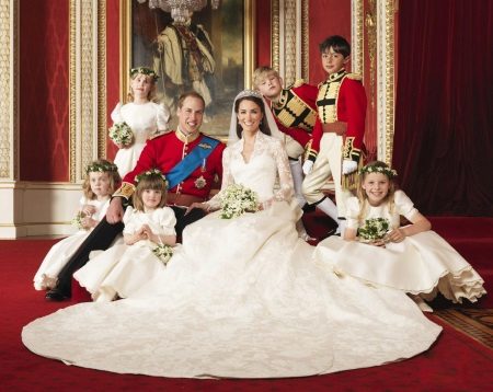 Sarado ang kasal na damit na si Kate Middleton