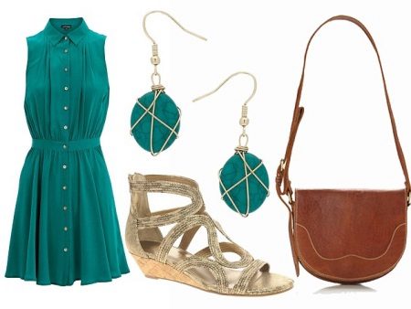 Mga accessories sa ilalim ng emerald dress