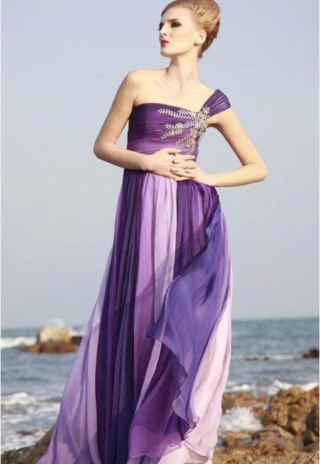 Lilac, purple at lavender sa evening dress