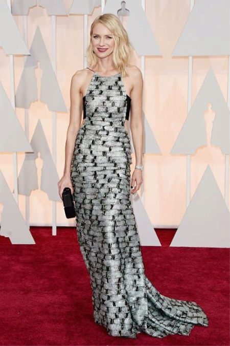 Nomi Watts sa Armani