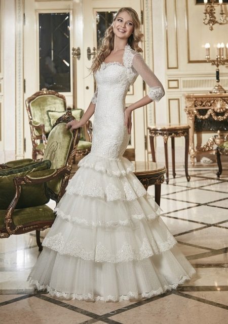 Mermaid Lace Lace Dress na may Tiered Skirt