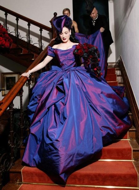 Wedding Dress ni Dita Von Teese