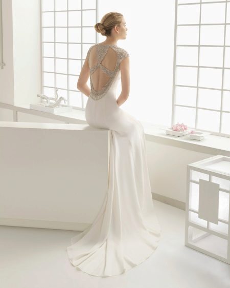 Wedding dress 2016 na may bukas na likod