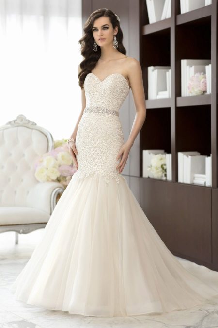 Mermaid Ivory Lace Wedding Dress