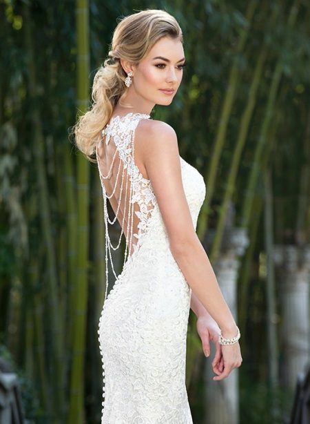 Kitty Chen Wedding Dress na may Open Back