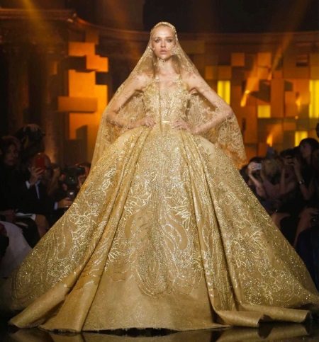 Maghanda ng kasuotan sa damit na si Elie Saab