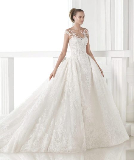 Napakaganda ng damit ng kasal mula sa Pronovias
