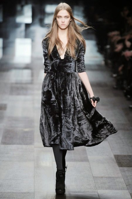 Fluffy velvet dress gray